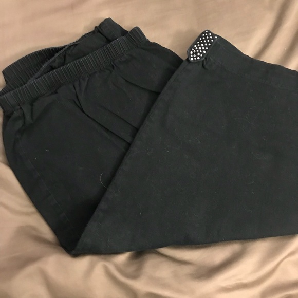 Black Capris - Picture 1 of 3